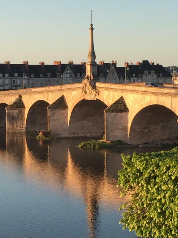 Appartamento Les lumières de la Loire Blois Esterno foto